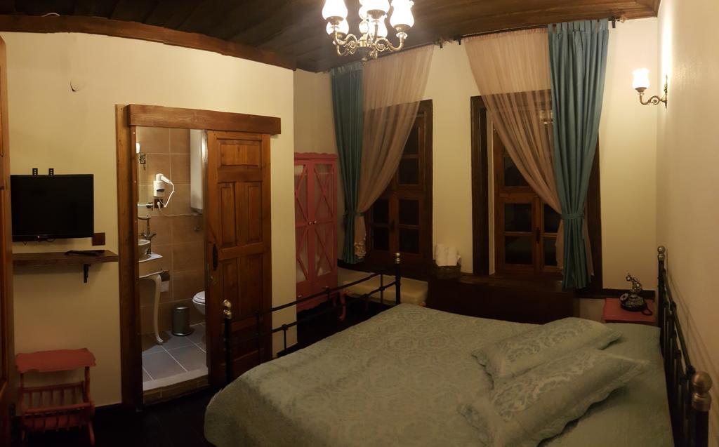 Aristonicus Boutique Hotel ベルガマ 部屋 写真